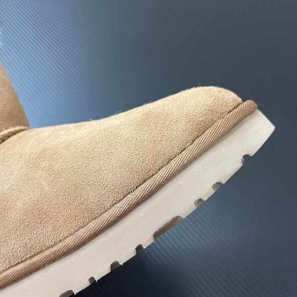 Womens UGG Light Brown Buckle Snow Boots - Picture 2 of 10